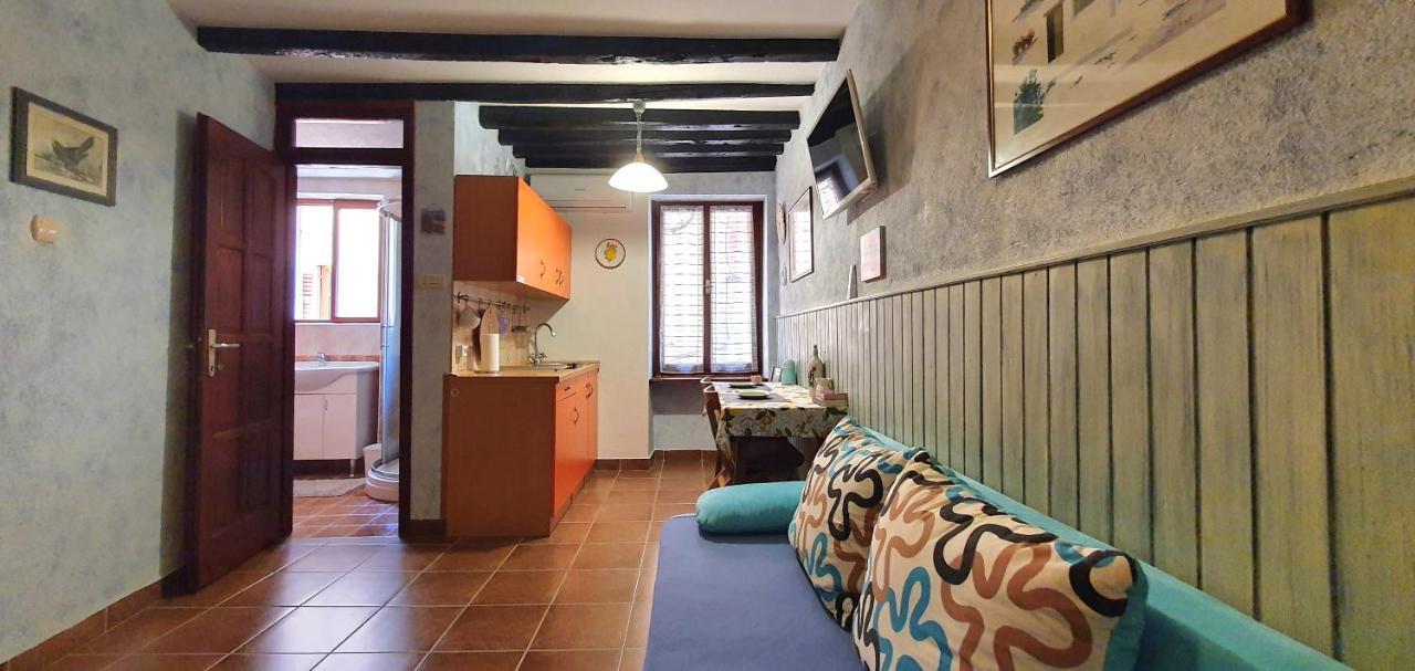 Studio Apartment Grisia ロヴィニ エクステリア 写真