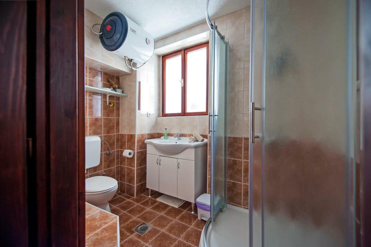 Studio Apartment Grisia ロヴィニ エクステリア 写真