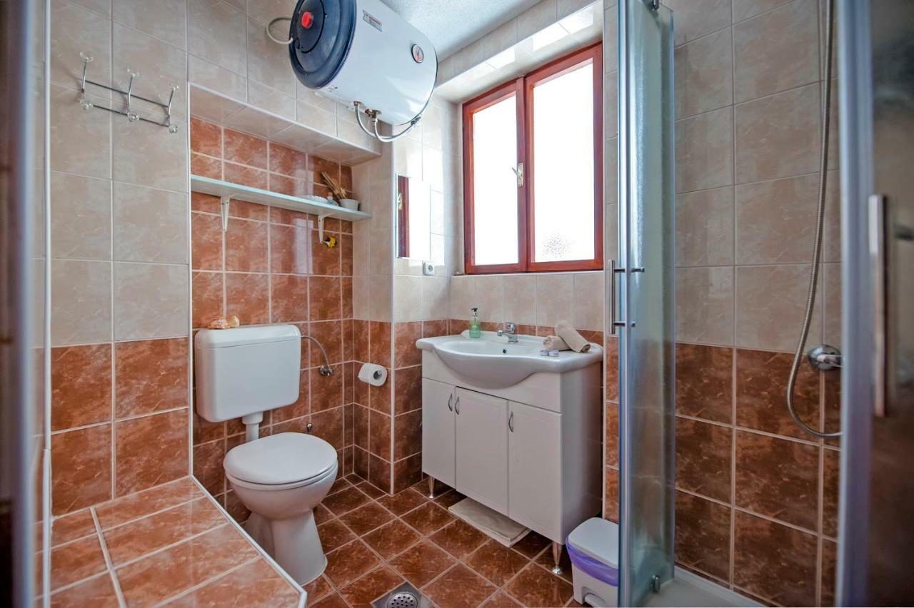Studio Apartment Grisia ロヴィニ エクステリア 写真